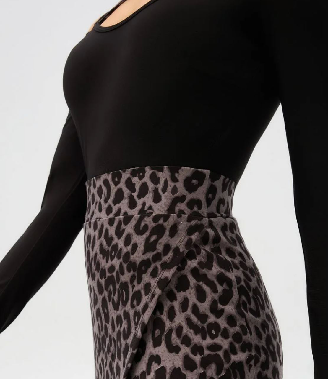 Women's gray leopard print wrap skirt